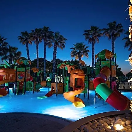 Family Village База отдыха *