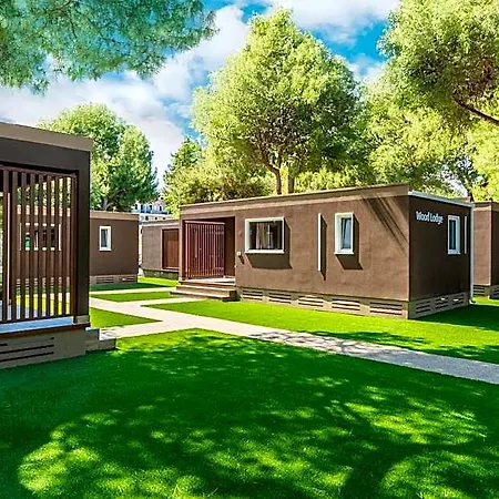Family Village Порто-Сант'Эльпидио