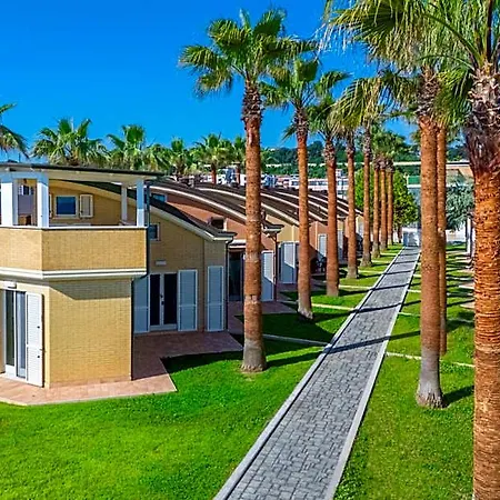 База отдыха Family Village *